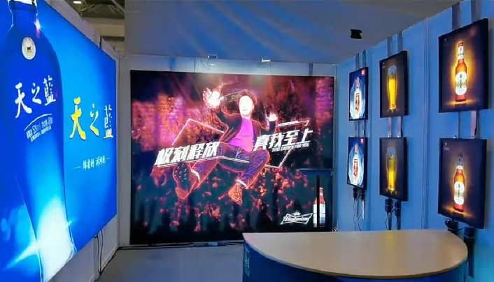 超薄灯箱在商场的实际应用特点