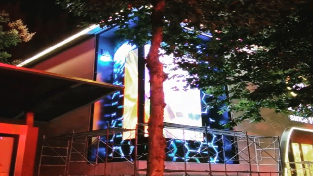 LED广告灯箱对我们生活的影响